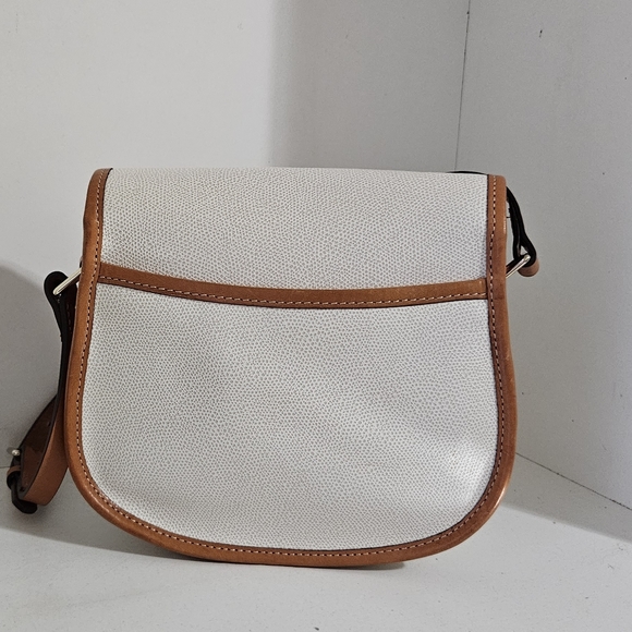 Like New!Dooney And Bourke Ivory/tan leather Shoulder bag - Picture 13 of 15